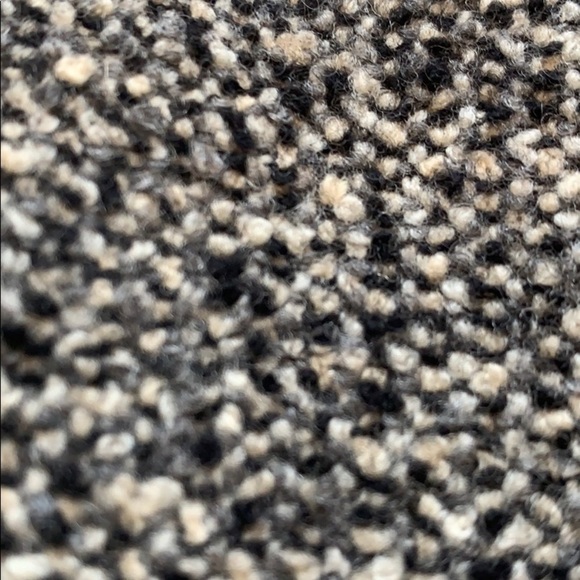 Ann Taylor Wool Blazer size 8 (true size 6) - Picture 4 of 4